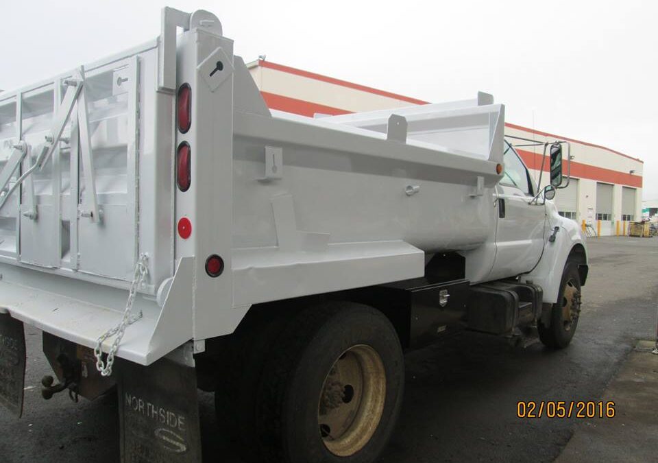 5 Factors to Consider When Investing in Truck Equipment for Your Business
