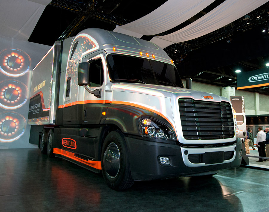 Silver Carbon Freightliner Pacific Truck Colors - Freightliner Truck Paint Colors