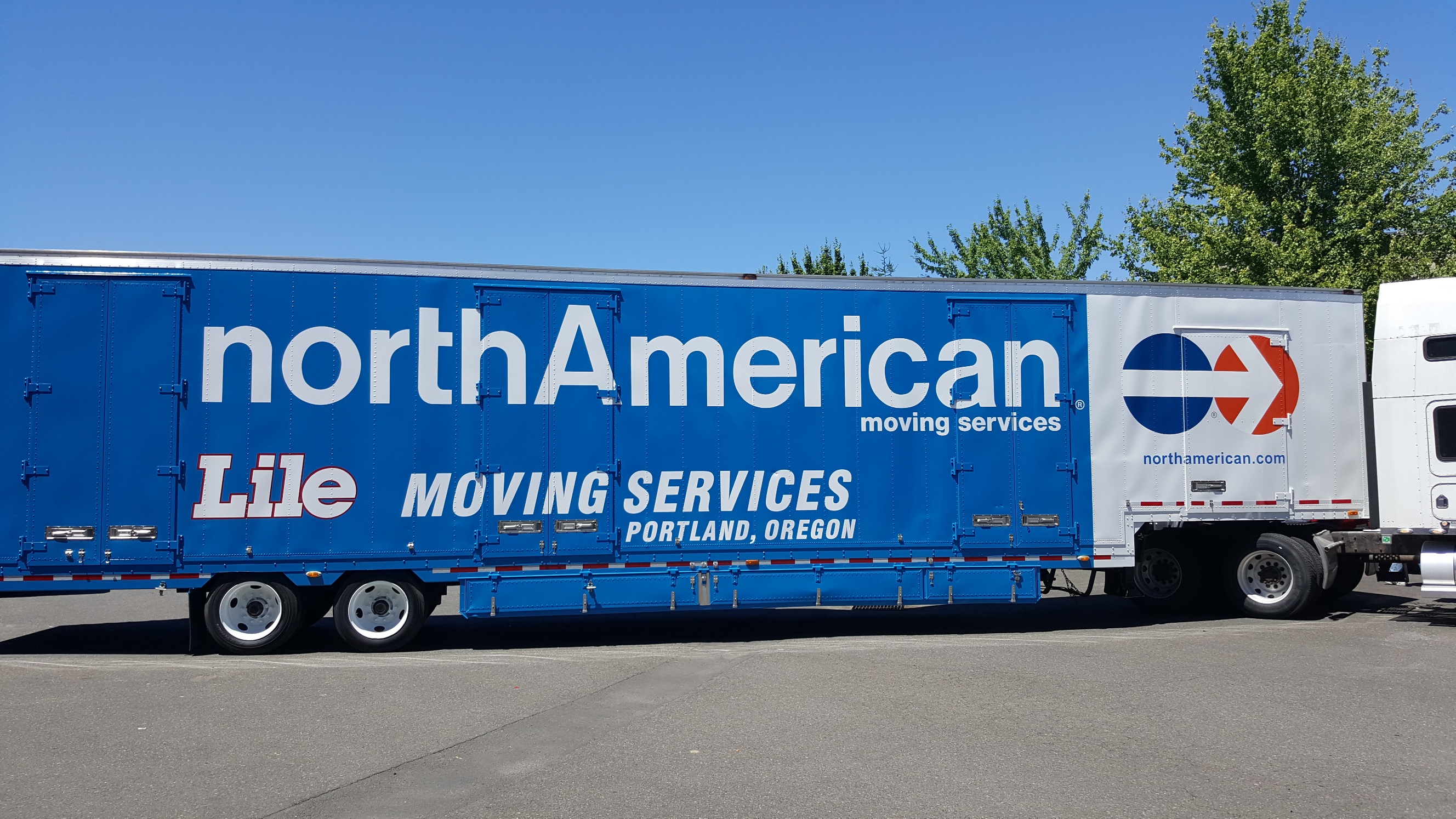 northAmerican Moving Services Pacific Truck Colors