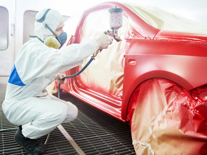 3 Signs It’s Time to Call an Auto Painting Service for Your Fleet