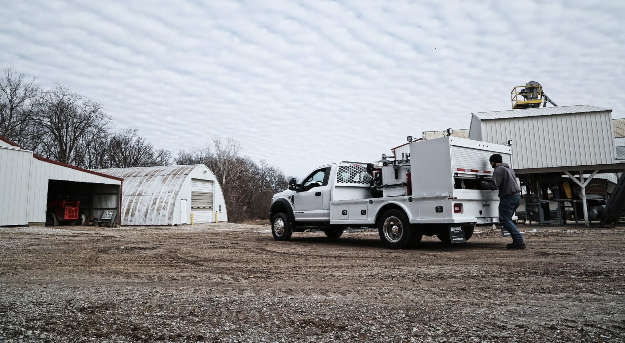 Tips for farmers and ranchers on buying a semi and trailer