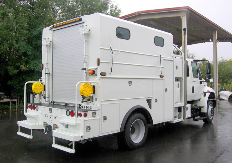 Enclosed Service Bodies: What’s Best for Your Business?